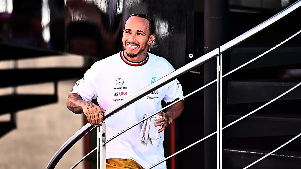 BARCELONA, SPAIN - MAY 20: Lewis Hamilton of Great Britain and Mercedes walks in the Paddock after practice ahead of the F1 Grand Prix of Spain at Circuit de Barcelona-Catalunya on May 20, 2022 in Barcelona, Spain. (Photo by Clive Mason/Getty Images)