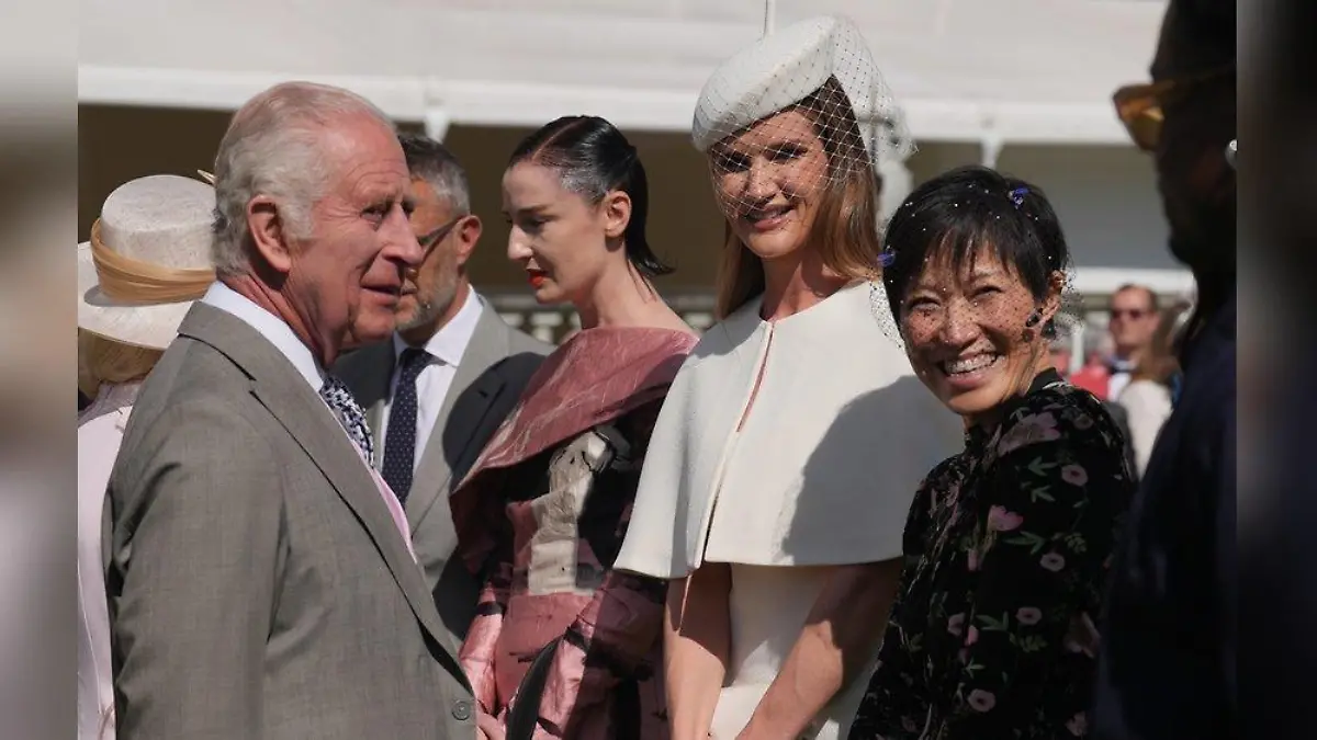 König Charles III.: Stars tummeln sich auf seiner Gartenparty