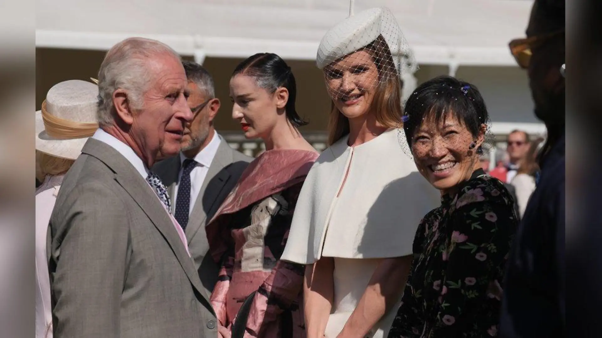 König Charles III.: Stars tummeln sich auf seiner Gartenparty