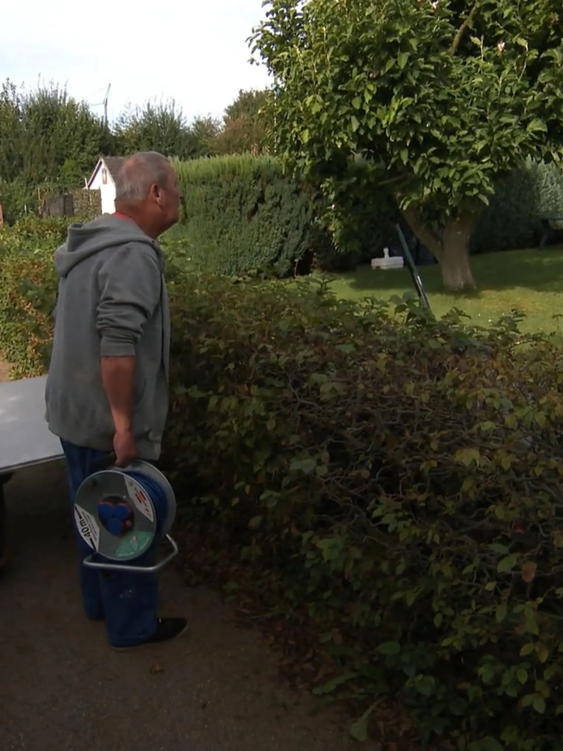 Bild zu: "Claus baut sich seine eigene Welt"