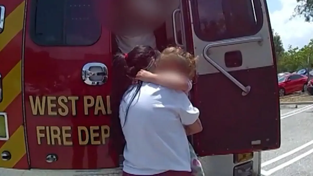 47 Grad! Vater vergisst Tochter (3) im heißen Auto