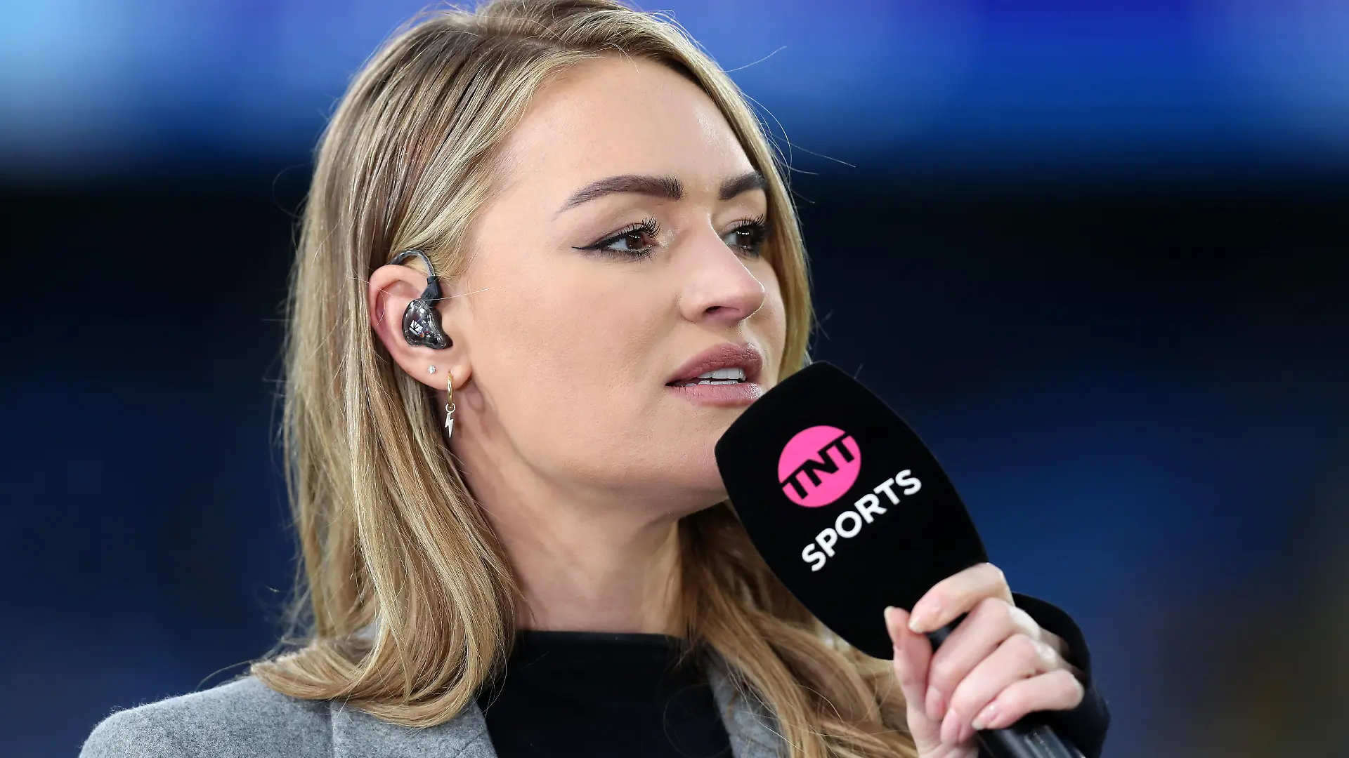 3rd April 2024; Etihad Stadium, Manchester, England; Premier League Football, Manchester City versus Aston Villa; tv presenter Laura Woods conducts a pitch side interview