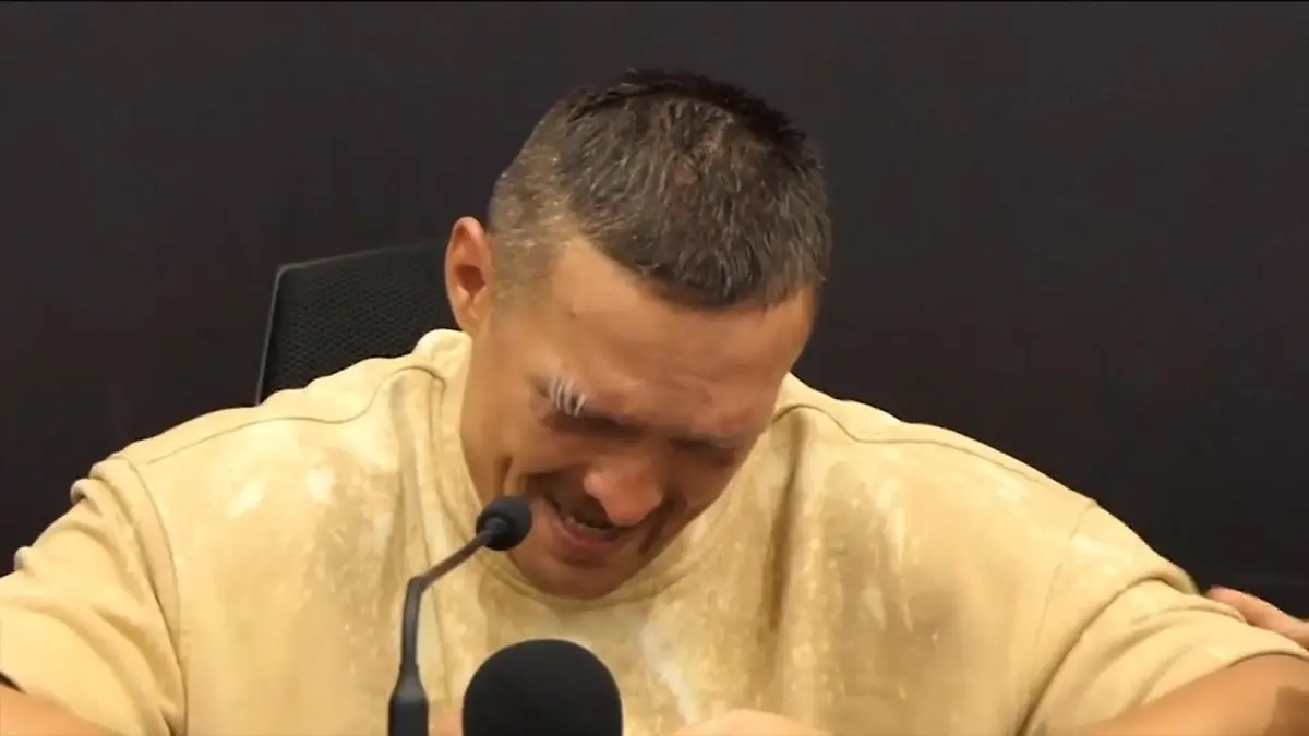 Box-Held Usyk trauert um seinen Vater Plötzlich kommen ihm die Tränen