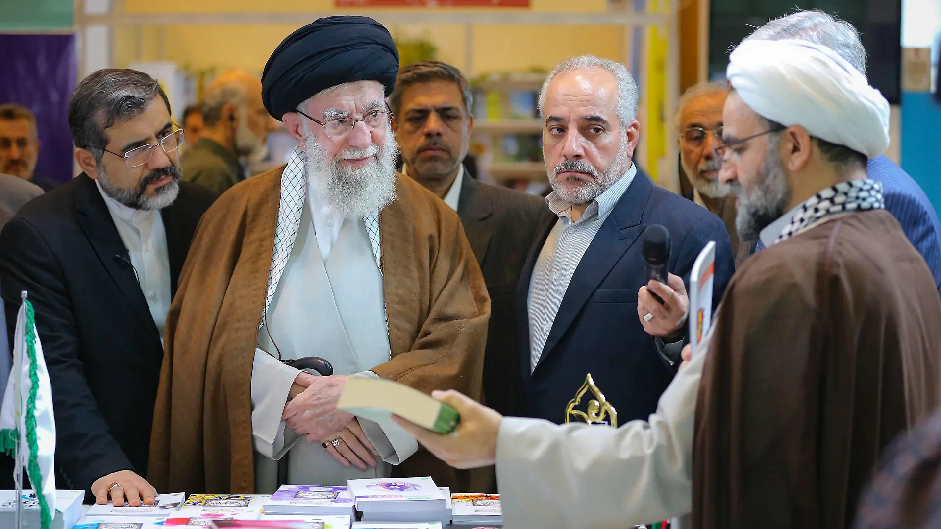 May 13, 2024, Tehran, Iran: Iranian Supreme Leader Ayatollah ALI KHAMENEI visits the 35th Tehran International Book Fair at the Imam Khomeini Grand Mosalla mosque in Tehran. Tehran Iran - ZUMAi98_ 20240513_zih_i98_035 Copyright: xIranianxSupremexLeader SxOfficex