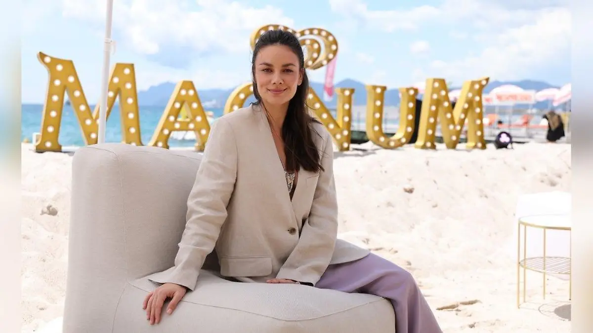 Janina Uhse: Das verrät sie über ihren neuen Film "Der Spitzname"