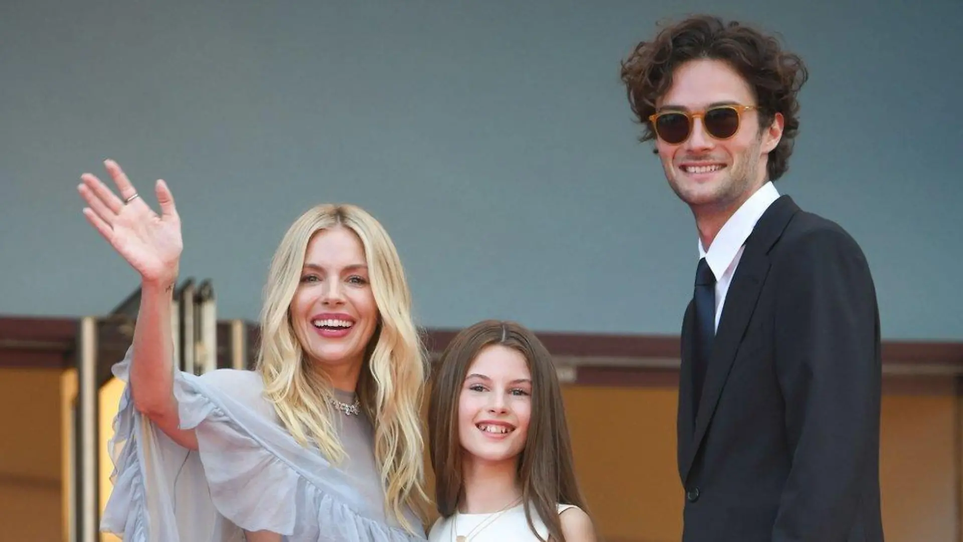 Sienna Miller: Zur Premiere brachte sie ihre Tochter mit