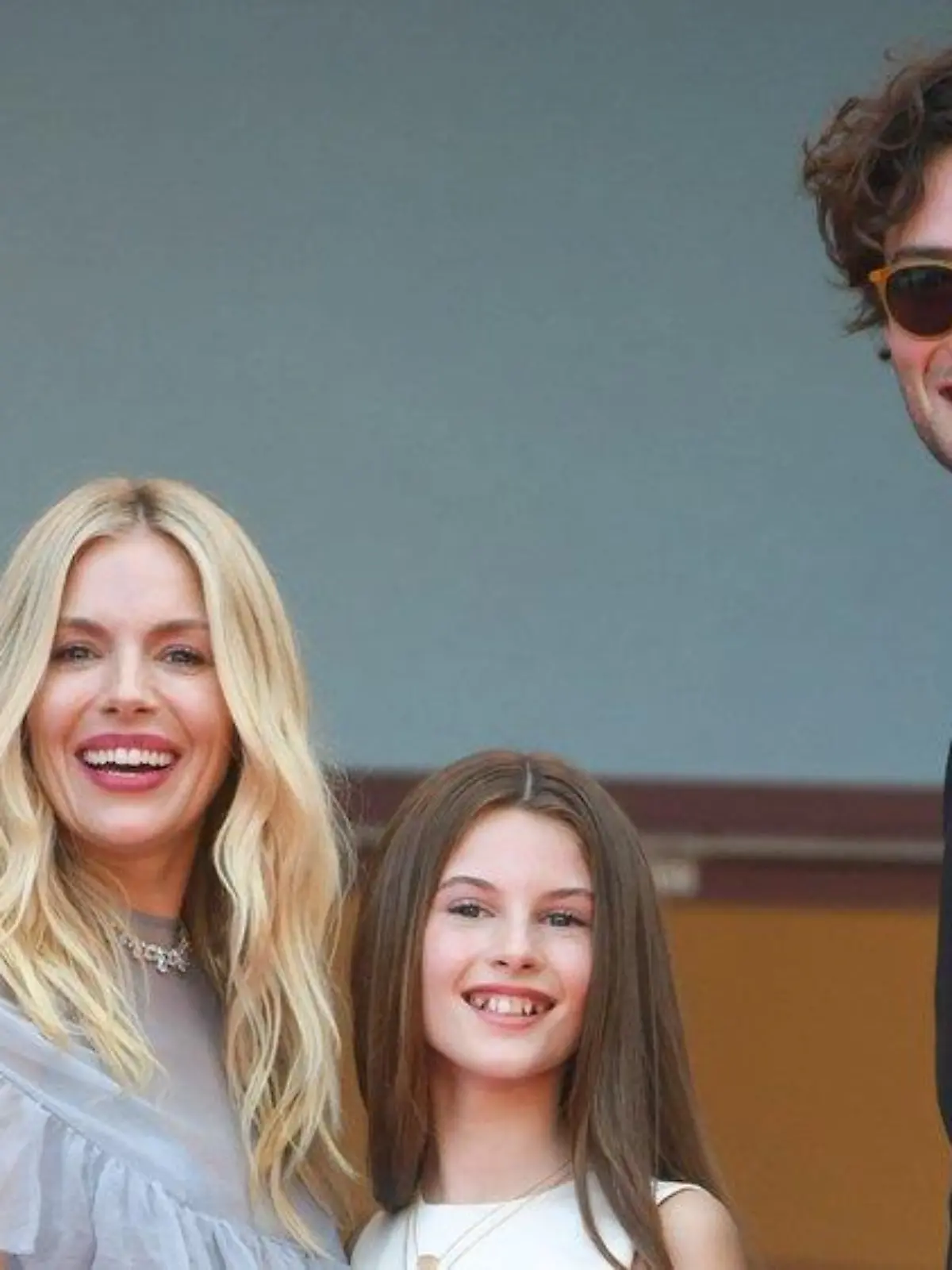 Sienna Miller: Zur Premiere brachte sie ihre Tochter mit