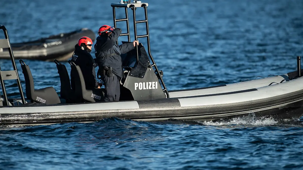 Polizei auf dem Wasser.