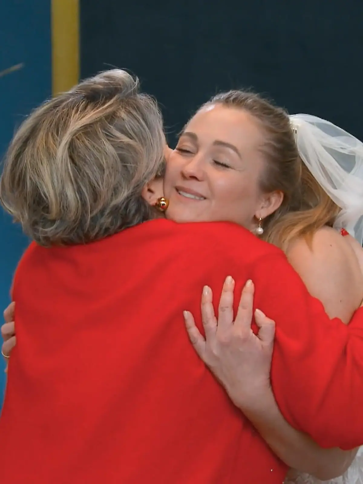 Bild zu: "Vanessa ist sich unsicher, ob sie noch etwas Besseres hat"
