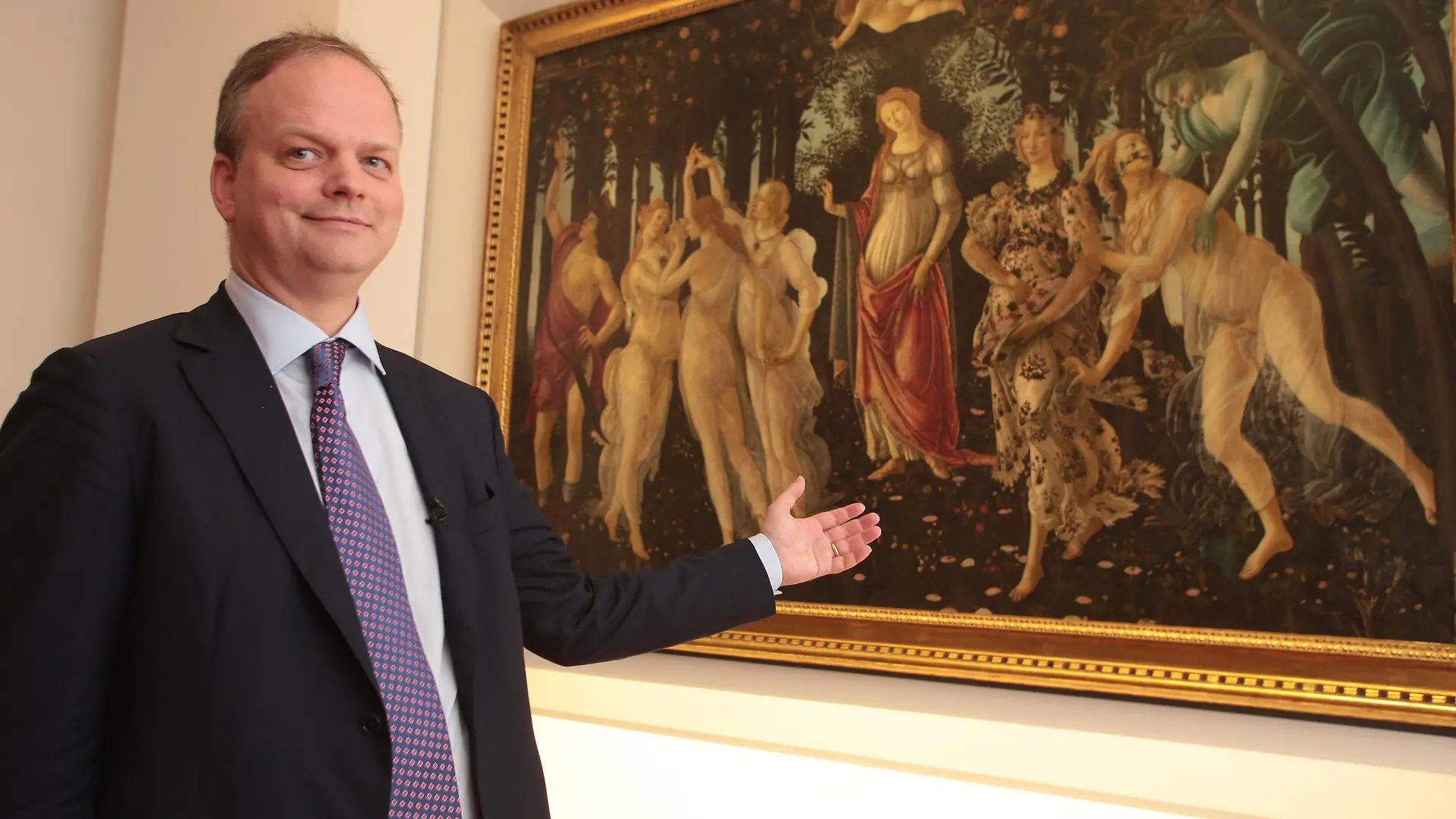 Florence, 9-15 reopening of the Uffizi dedicated to Pollaiolo and Botticelli, reorganized thanks to a large donation of Friends of Florence Foundation. Present Eike Schmidt Superintendent Uffizi, Simonetta Brandolini d Adda, president of Friends of Florence. In the photo: photo PUBLICATIONxINxGERxSUIxAUTxONLY Copyright: xFirenzex/xIPAx
Florence 9 15 Reopening of The Uffizi dedicated to Pollaiolo and Botticelli reorganized Thanks to a Large Donation of Friends of Florence Foundation Present Eike Schmidt Superintendent Uffizi Simonetta Brandolini D Adda President of Friends of Florence in The Photo Photo PUBLICATIONxINxGERxSUIxAUTxONLY Copyright xFirenzex xIPAx