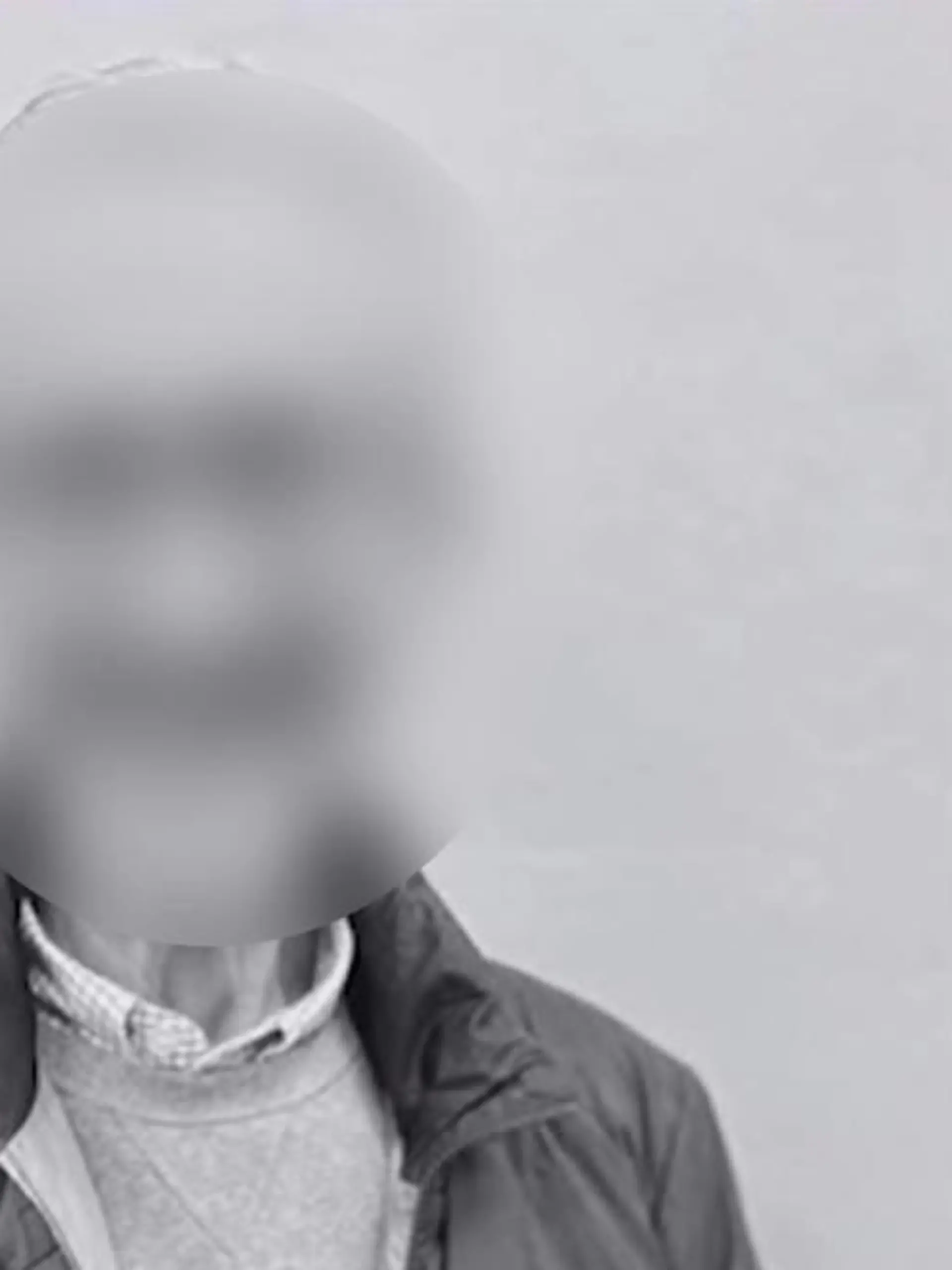 Geoff K. stirbt während der Flug-Turbulenzen vermutlich an einem Herzinfarkt.