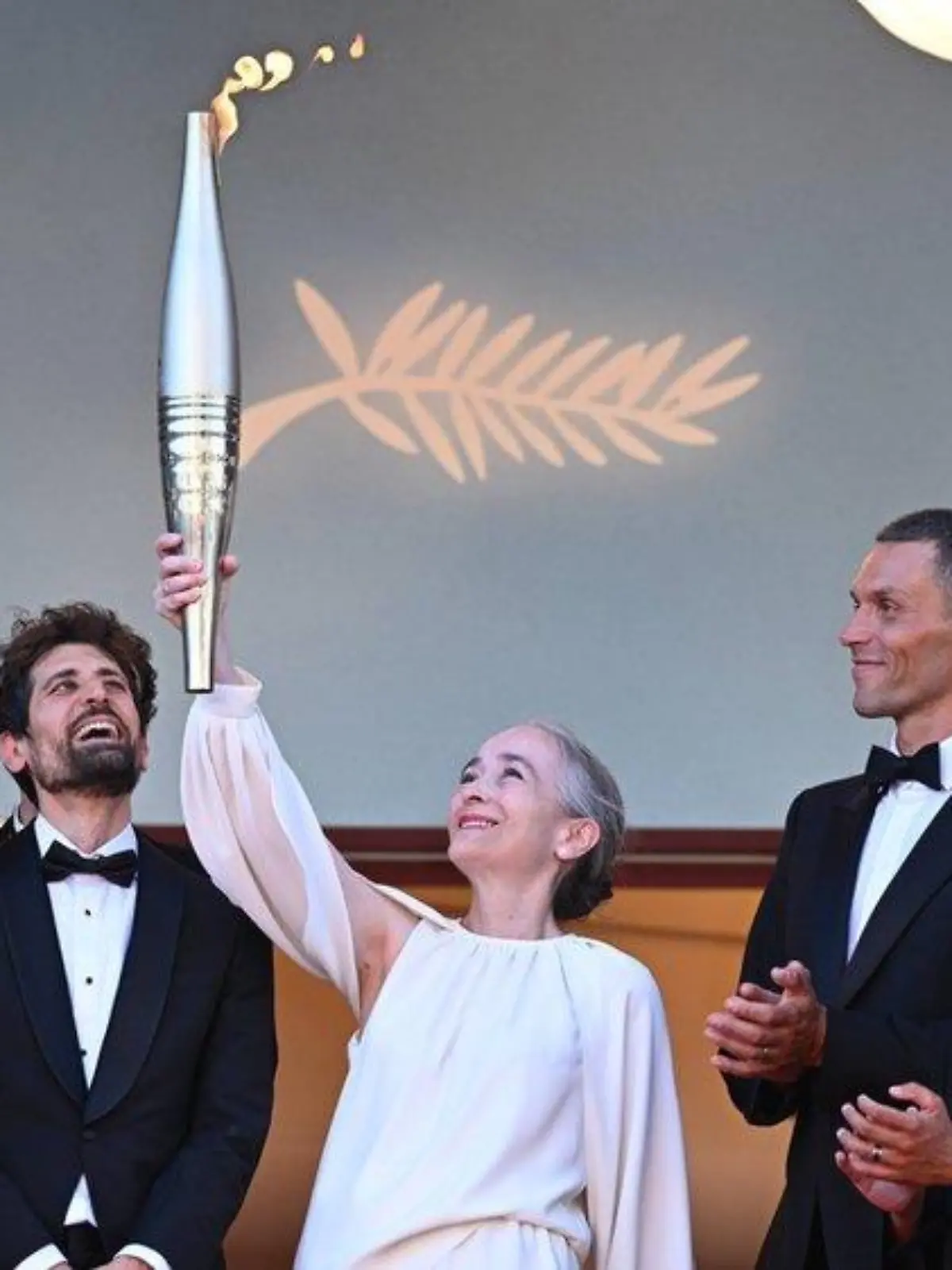 Die Olympische Fackel macht Halt beim Filmfest von Cannes
