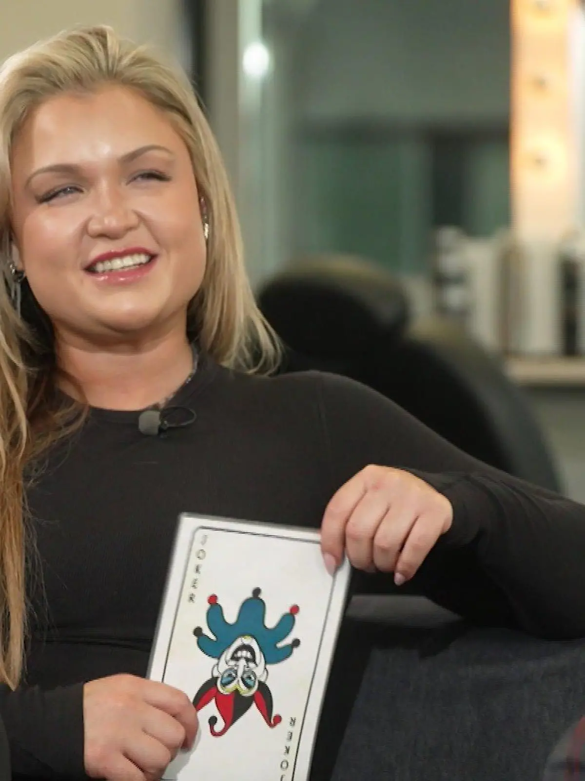 Sophia Thiel im VIP-Kreuzverhör "Ein Promi ein Joker".