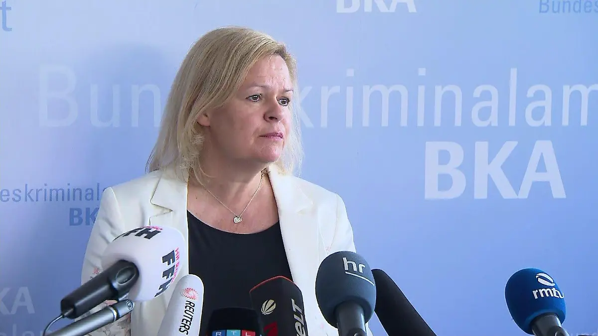 Nancy Faeser beim Wiesbadener BKA