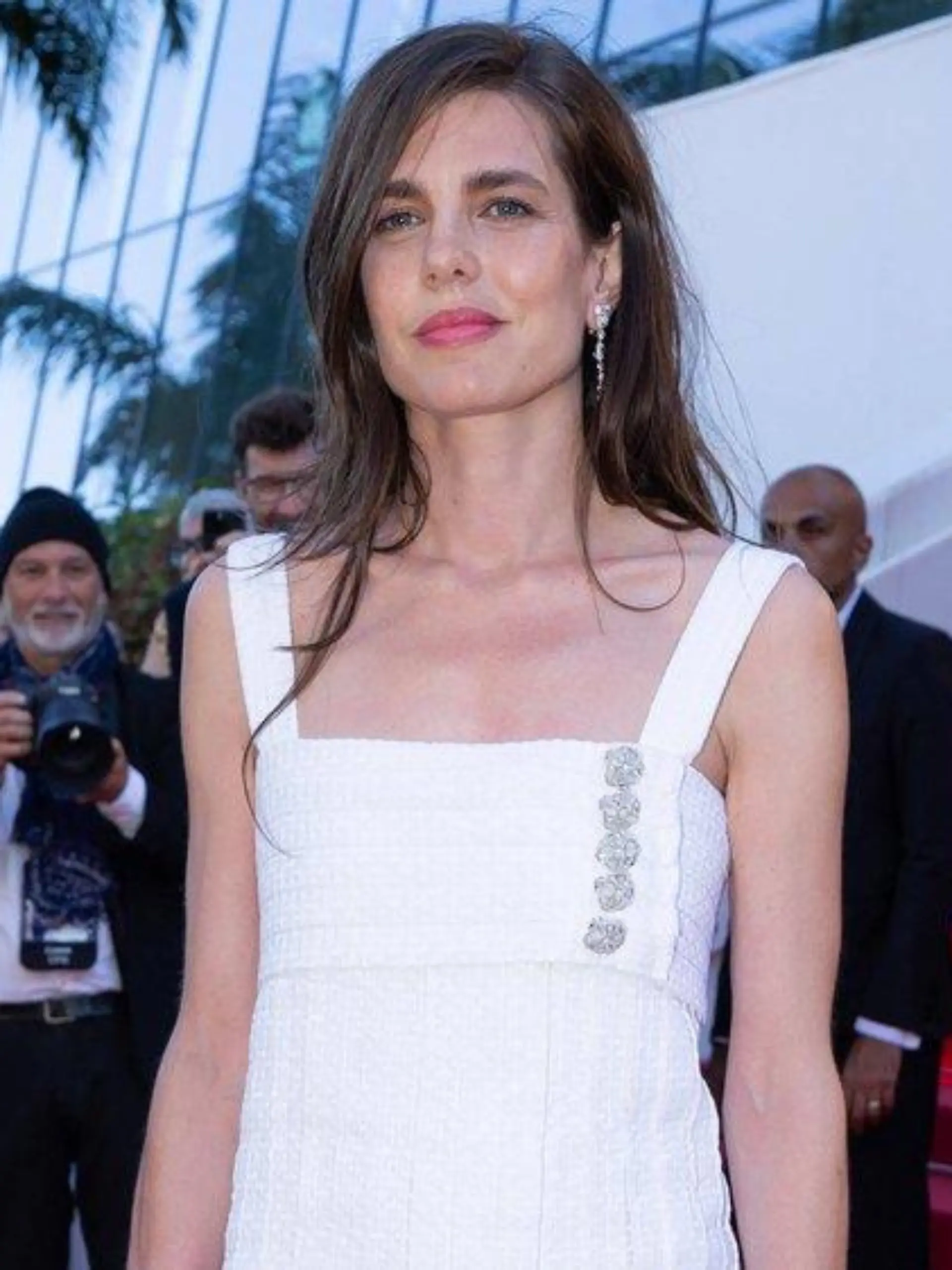 In Cannes: Charlotte Casiraghi legt glänzenden Auftritt hin
