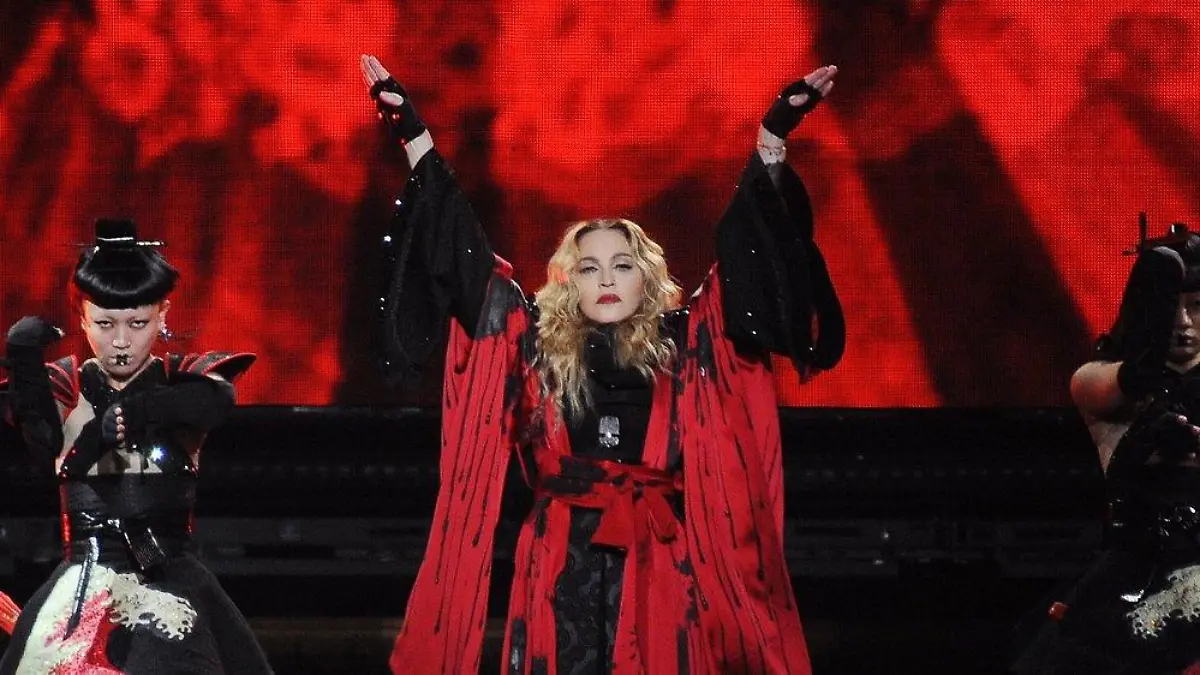 Madonna sorgt mit Frida-Kahlo-Kleidung für Aufregung