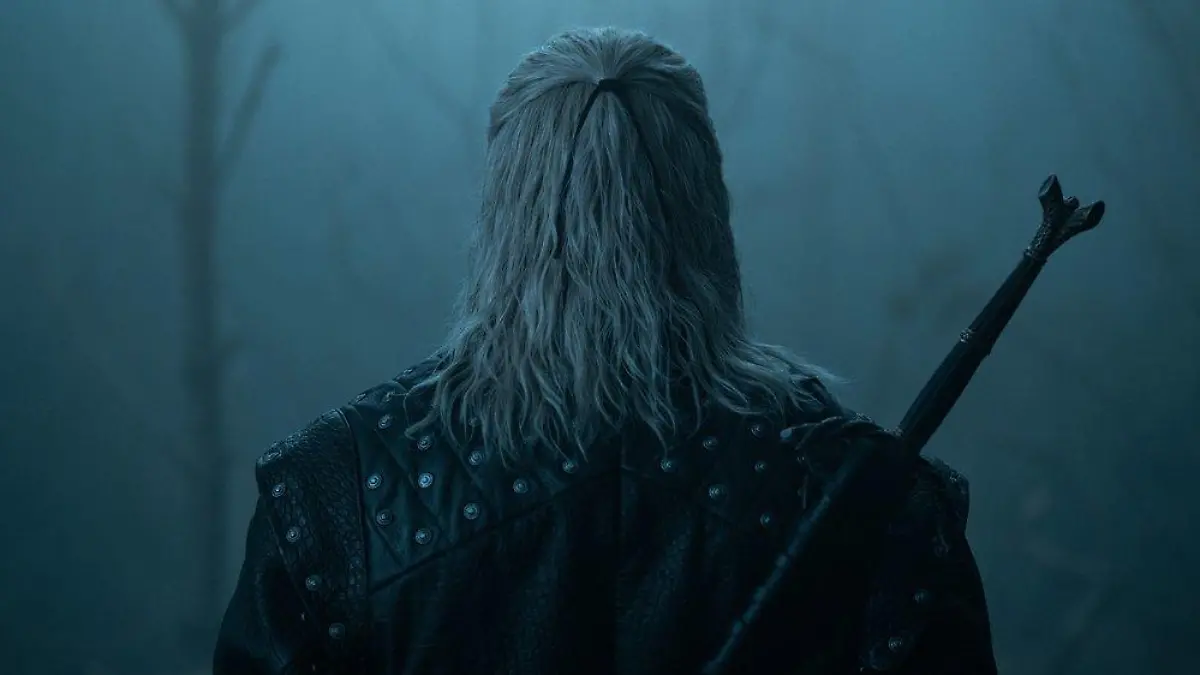 "The Witcher": Liam Hemsworth zeigt sich als Geralt von Riva