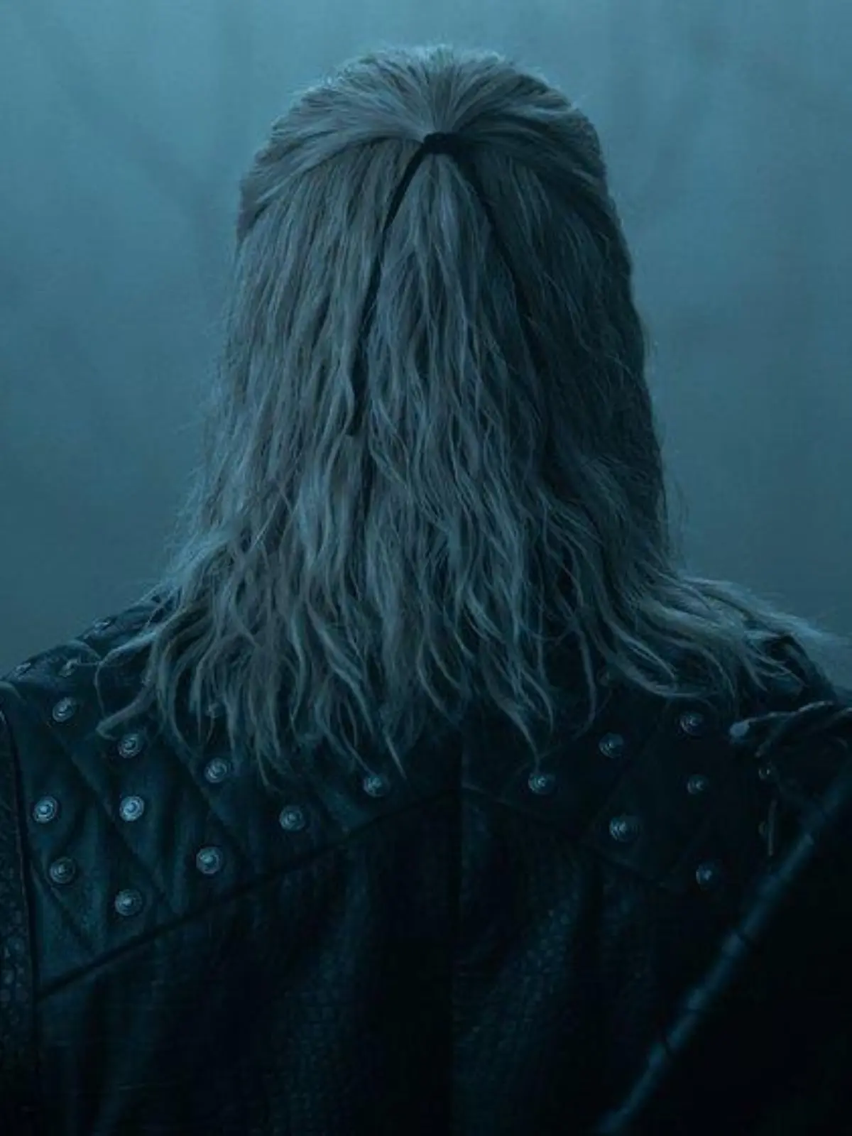 "The Witcher": Liam Hemsworth zeigt sich als Geralt von Riva