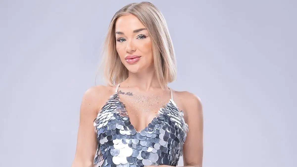 Emmy Russ

+++ Die Verwendung des sendungsbezogenen Materials ist nur mit dem Hinweis und Verlinkung auf RTL+ gestattet. +++