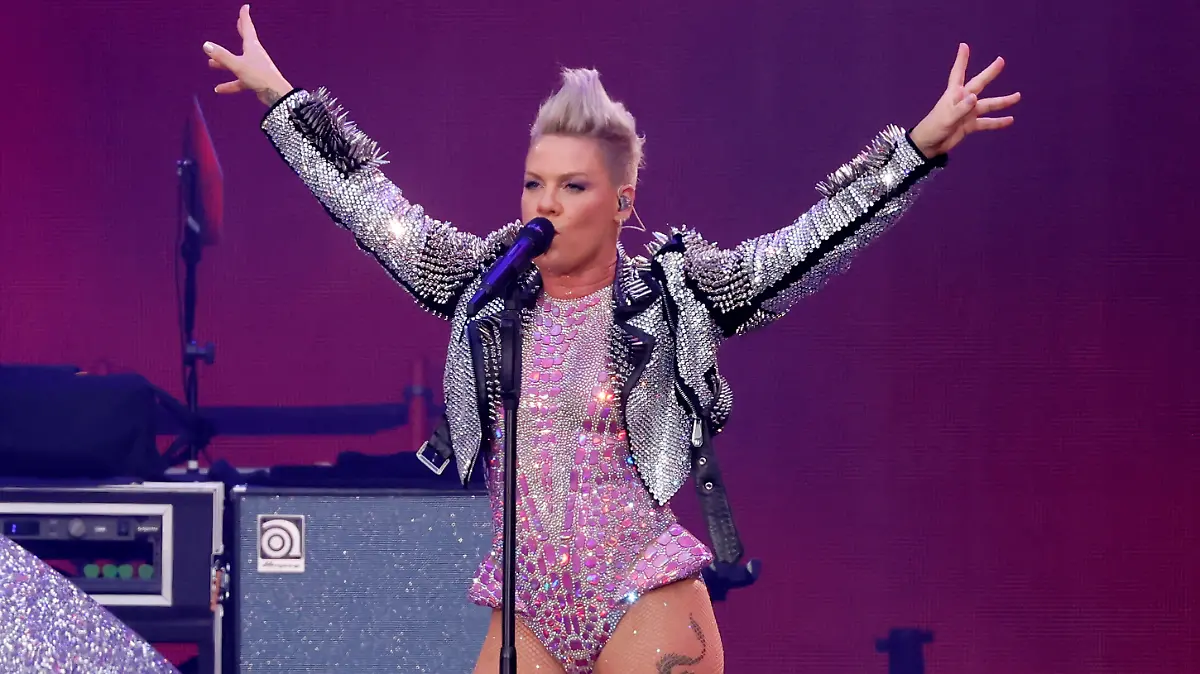 Sängerin Pink live bei einem Konzert ihrer 'Summer Carnival'-Tour im RheinEnergieStadion. Köln, 08.07.2023***Pink in concert in Cologne, Germany, July 8th, 2023.***