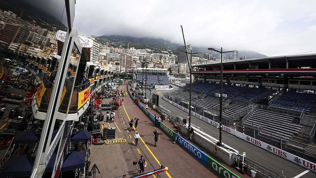 Pit lane ambience during the Formula 1 Grand Prix de Monaco 2024, 8th round of the 2024 Formula One World Championship, WM, Weltmeisterschaft from May 23 to 26, 2024 on the Circuit de Monaco, in Monaco - F1 - MONACO GRAND PRIX 2024 DPPI/Panoramic PUBLICATIONxNOTxINxFRAxBEL 240523_R08_MONACO_DP_EA018790