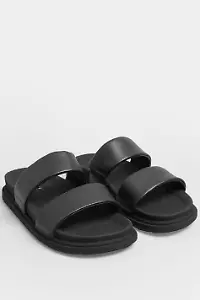 Sandalen in Schwarz mit Doppelriemen