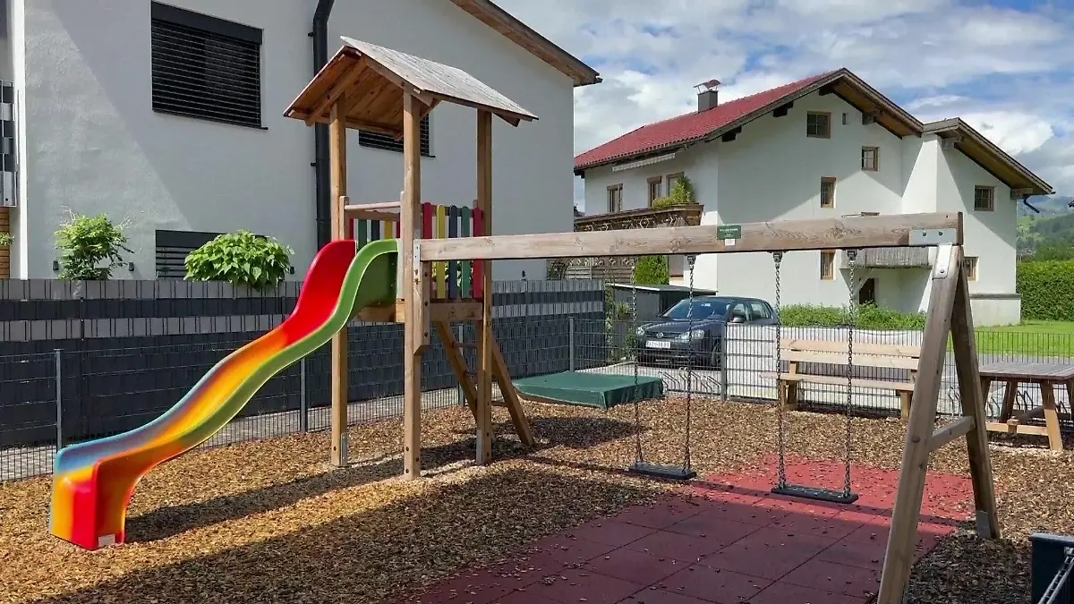 Ein Spielplatz in Ebbs, in der Nähe des Wohnortes des gestorbenen Elias (3).