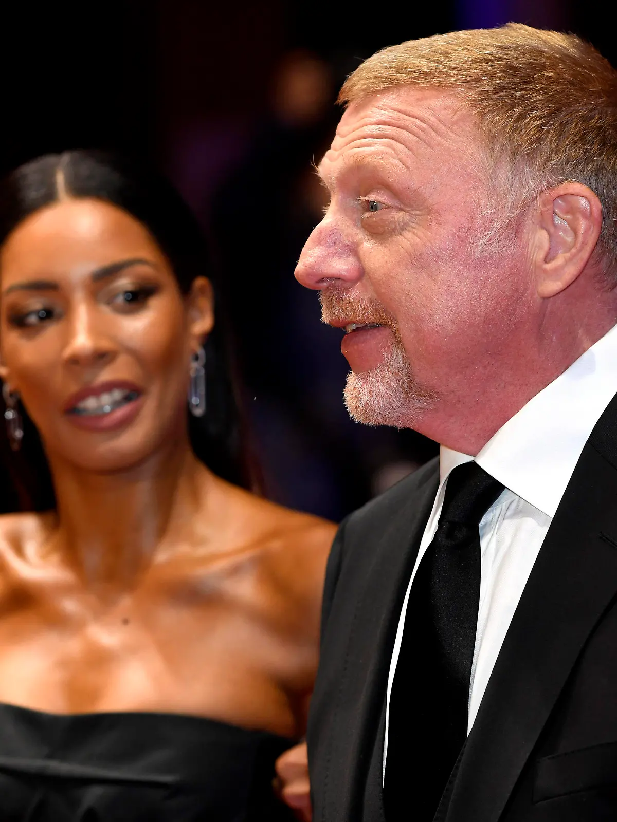 Boris Becker mit Partnerin Lilian de Carvalho Monteiro beim Red Carpet Photocall zum Dokumentarfilm Boom Boom The World vs. Boris Becker auf der Berlinale 2023 / 73. Internationale Filmfestspiele Berlin vor dem Berlinale Palast. Berlin, 19.02.2023 *** Boris Becker with partner Lilian de Carvalho Monteiro at the Red Carpet Photocall for the documentary Boom Boom The World vs Boris Becker at the Berlinale 2023 73 Berlin International Film Festival in front of the Berlinale Palast Berlin, 19 02 2023 Foto:xC.xNiehausx/xFuturexImage