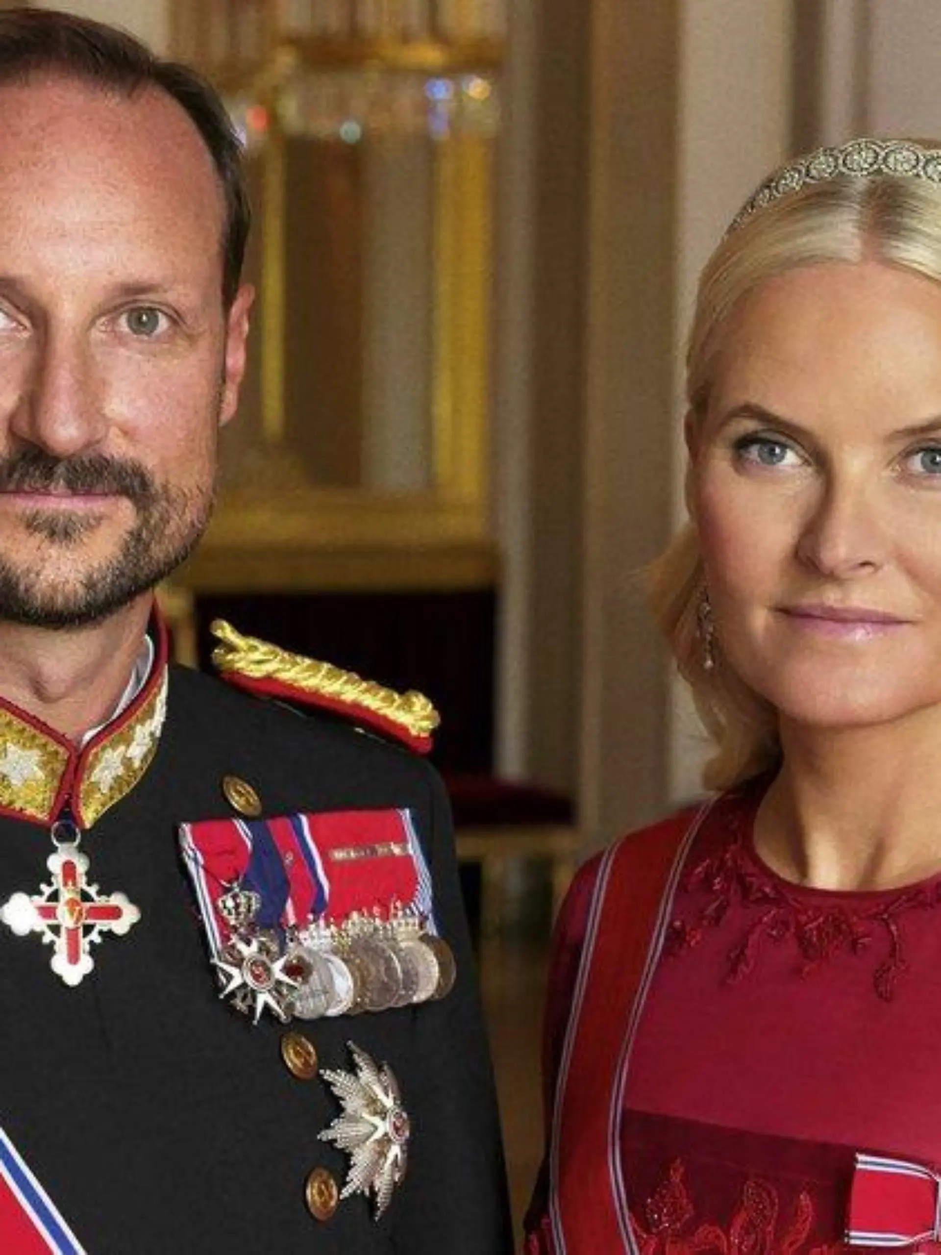 Königlich: Neues Porträt zeigt Kronprinzenpaar Haakon und Mette-Marit