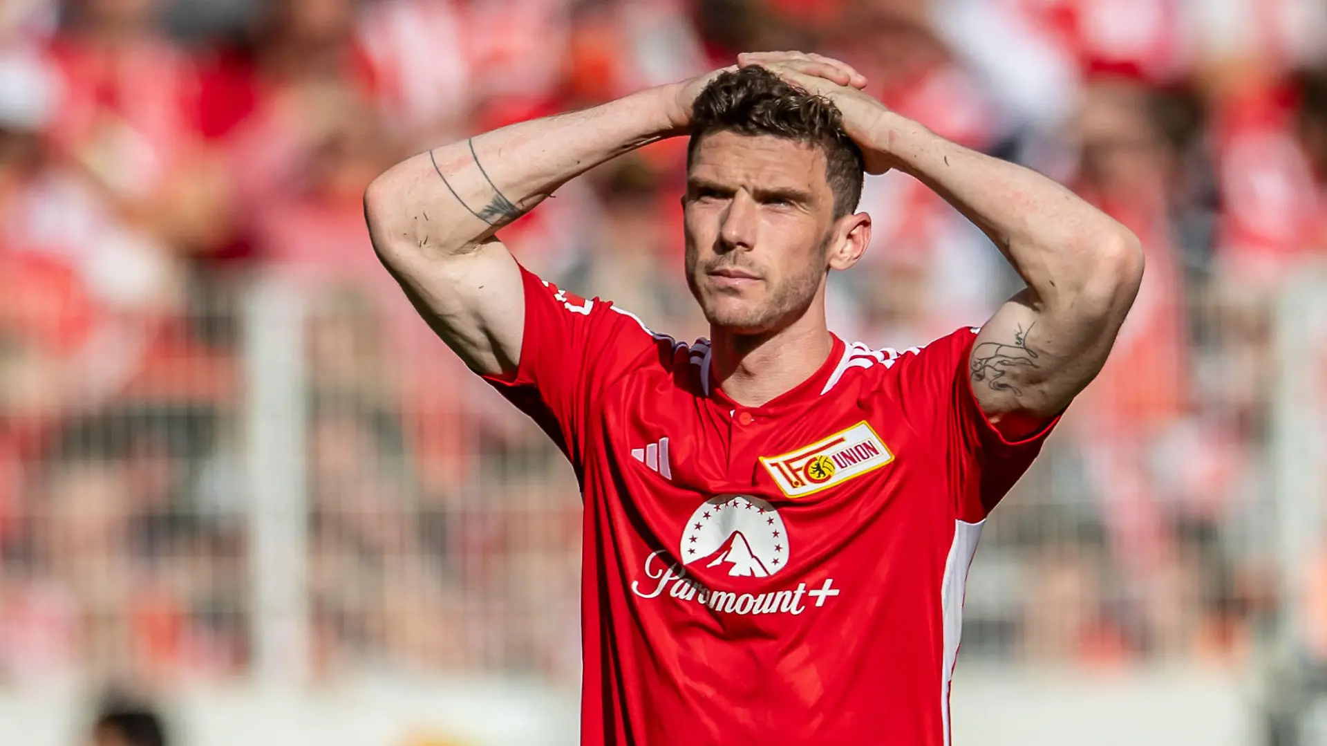 1. Fußball Bundesliga, 1. FC Union Berlin vs VfL Bochum Berlin, 05.05.2024 Robin Gosens 1. FC Union Berlin, 6 frustriert nach dem spiel 1. Fußball Bundesliga, 1. FC Union Berlin vs VfL Bochum, Stadion An der Alten Försterei, Berlin 05.05.2024 DFL REGULATIONS PROHIBIT ANY USE OF PHOTOGRAPHS AS IMAGE SEQUENCES AND/OR QUASI-VIDEO. *** 1 Soccer Bundesliga, 1 FC Union Berlin vs VfL Bochum Berlin, 05 05 2024 Robin Gosens 1 FC Union Berlin, 6 frustrated after the match 1 Soccer Bundesliga, 1 FC Union Berlin vs VfL Bochum, Stadion An der Alten Försterei, Berlin 05 05 2024 DFL REGULATIONS PROHIBIT ANY USE OF PHOTOGRAPHS AS IMAGE SEQUENCES AND OR QUASI VIDEO Copyright: xBEAUTIFULxSPORTS/LucianoxLimax