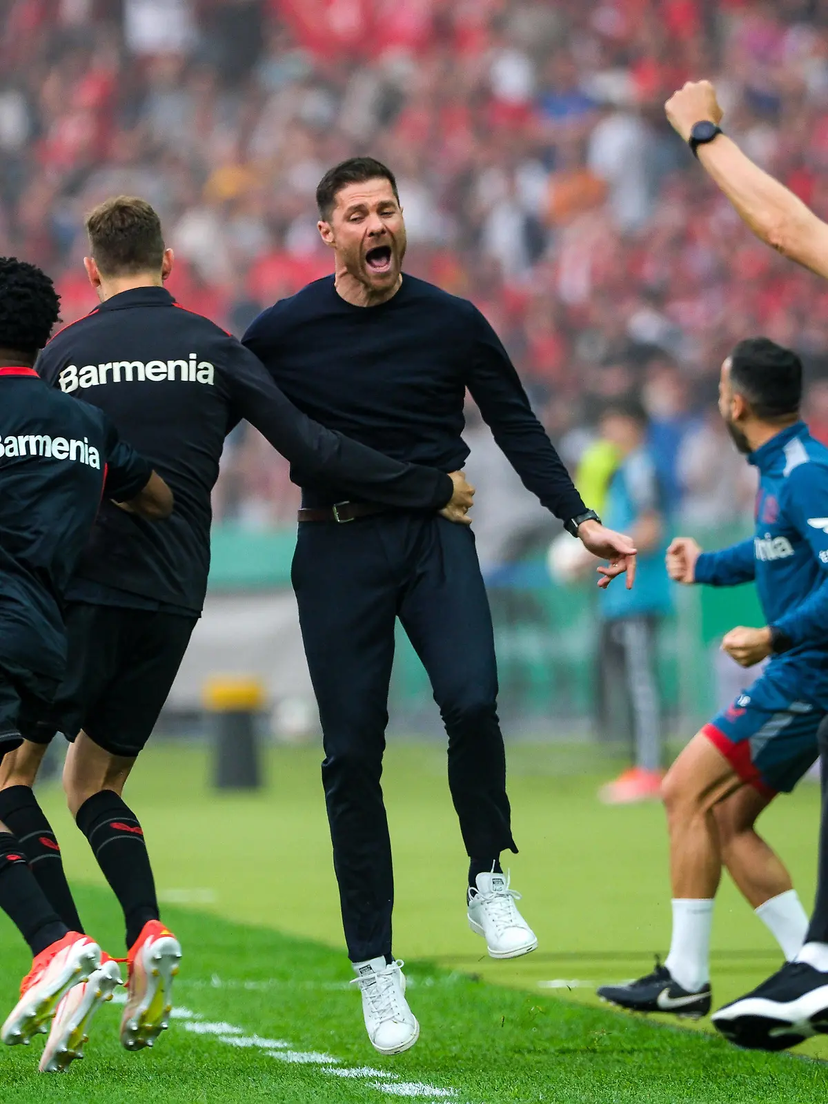 Xabi Alonso Bayer 04 Leverkusen, Trainer bejubelt das Tor zum 0:1 durch Granit Xhaka Bayer 04 Leverkusen, 34, GER, 1. FC Kaiserslautern vs. Bayer 04 Leverkusen, Fussball, 81. DFB Pokalfinale, Spielzeit 2023/2024, 25.05.2024. DFB REGULATIONS PROHIBIT ANY USE OF PHOTOGRAPHS AS IMAGE SEQUENCES AND/OR QUASI-VIDEO GER, 1. FC Kaiserslautern vs. Bayer 04 Leverkusen, Fussball, 81. DFB Pokalfinale, Spielzeit 2023/2024, 25.05.2024. Berlin *** Xabi Alonso Bayer 04 Leverkusen, Coach celebrates the goal to 0 1 by Granit Xhaka Bayer 04 Leverkusen, 34 , GER, 1 FC Kaiserslautern vs Bayer 04 Leverkusen, Football, 81 DFB Cup Final, Season 2023 2024, 25 05 2024 DFB REGULATES PROHIBIT ANY USE OF PHOTOGRAPHS AS IMAGE SEQUENCES AND OR QUASI VIDEO GER, 1 FC Kaiserslautern vs Bayer 04 Leverkusen, Football, 81 DFB Cup Final, Season 2023 2024, 25 05 2024 Berlin Copyright: xEibner-Pressefoto/FlorianxWieganx EP_FWD