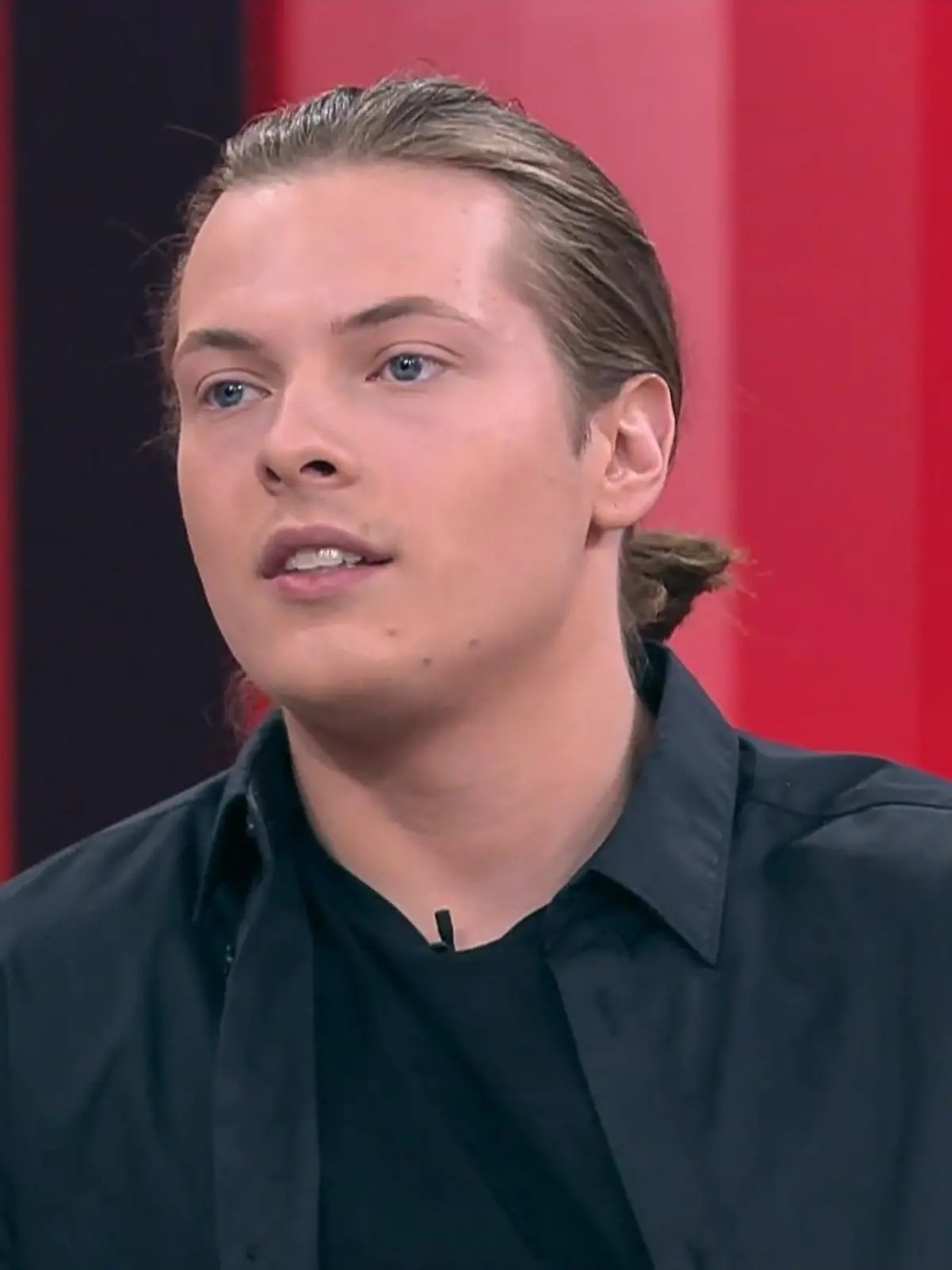 Zu Gast bei "Punkt 8" spricht Gabriel Kelly nochmal über seine Zeit bei "Let's Dance" - und natürlich über den Sieg.