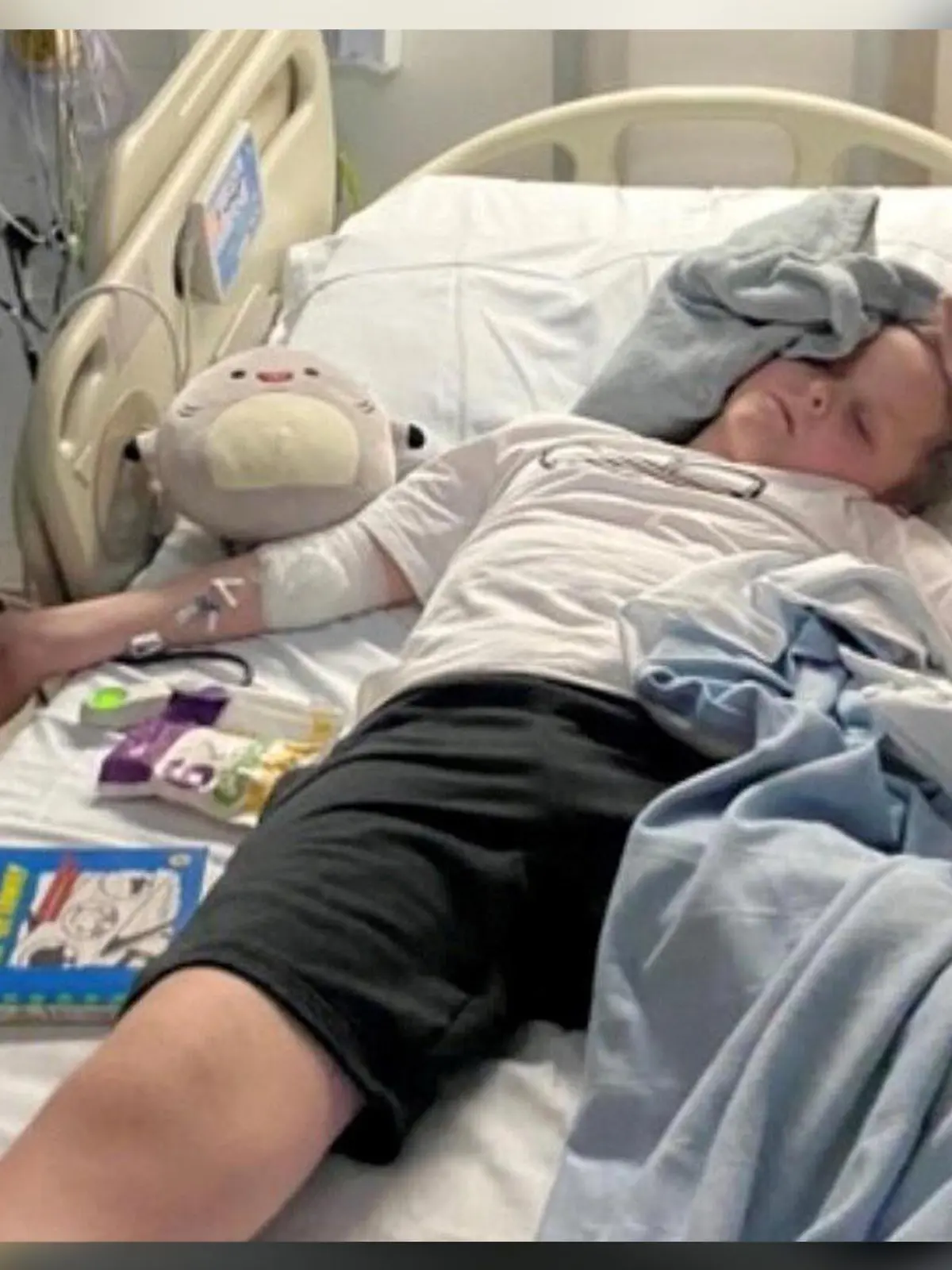 Dillon liegt im Krankenbett
