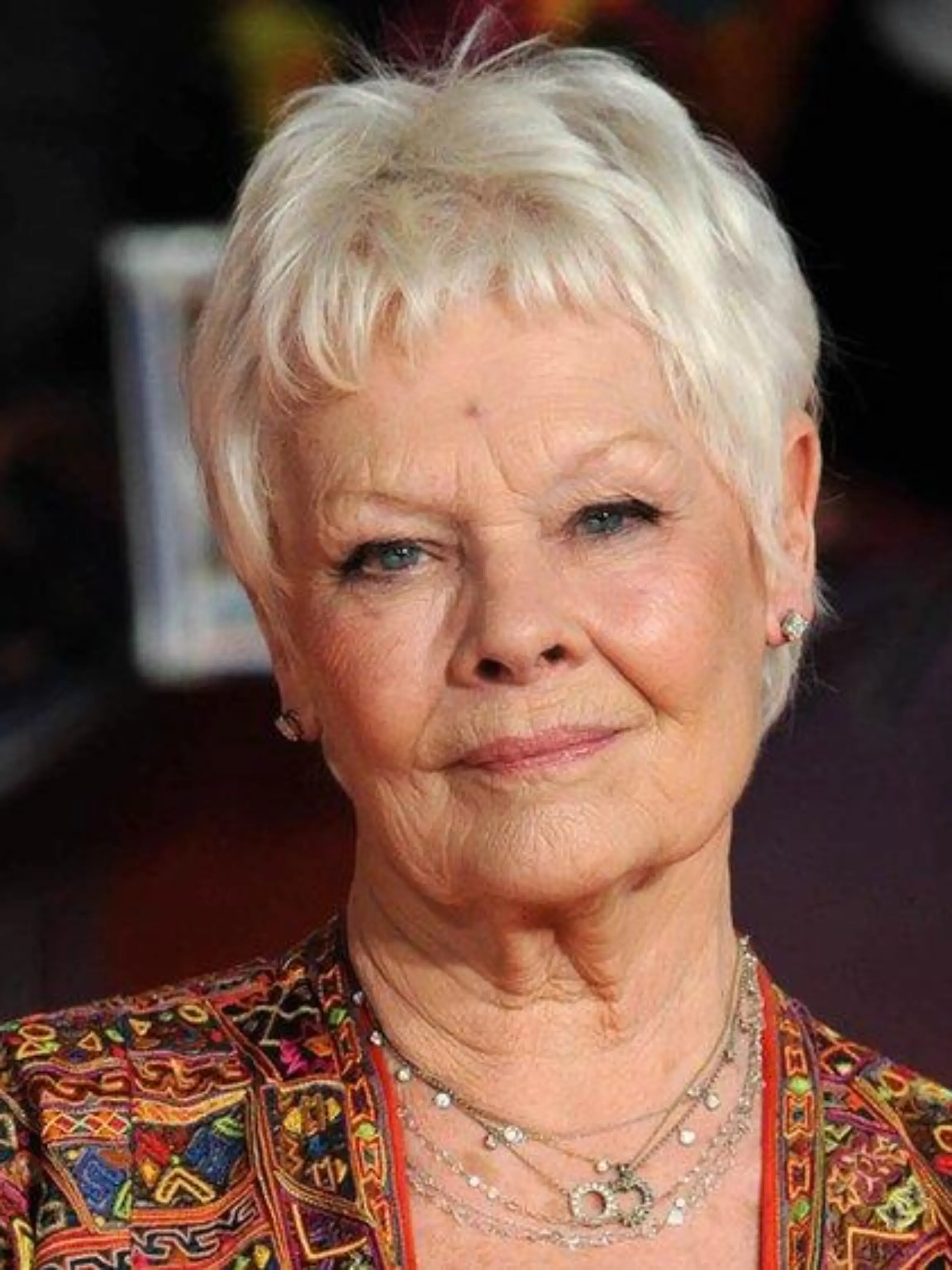 "Ich kann nicht einmal was sehen": Karriere-Ende für Judi Dench?
