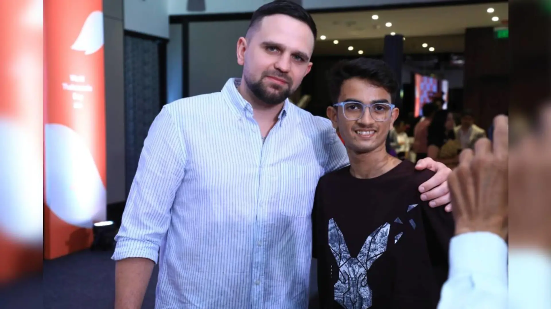 Roman Simnizki (30) und Chirag Chandra (17)