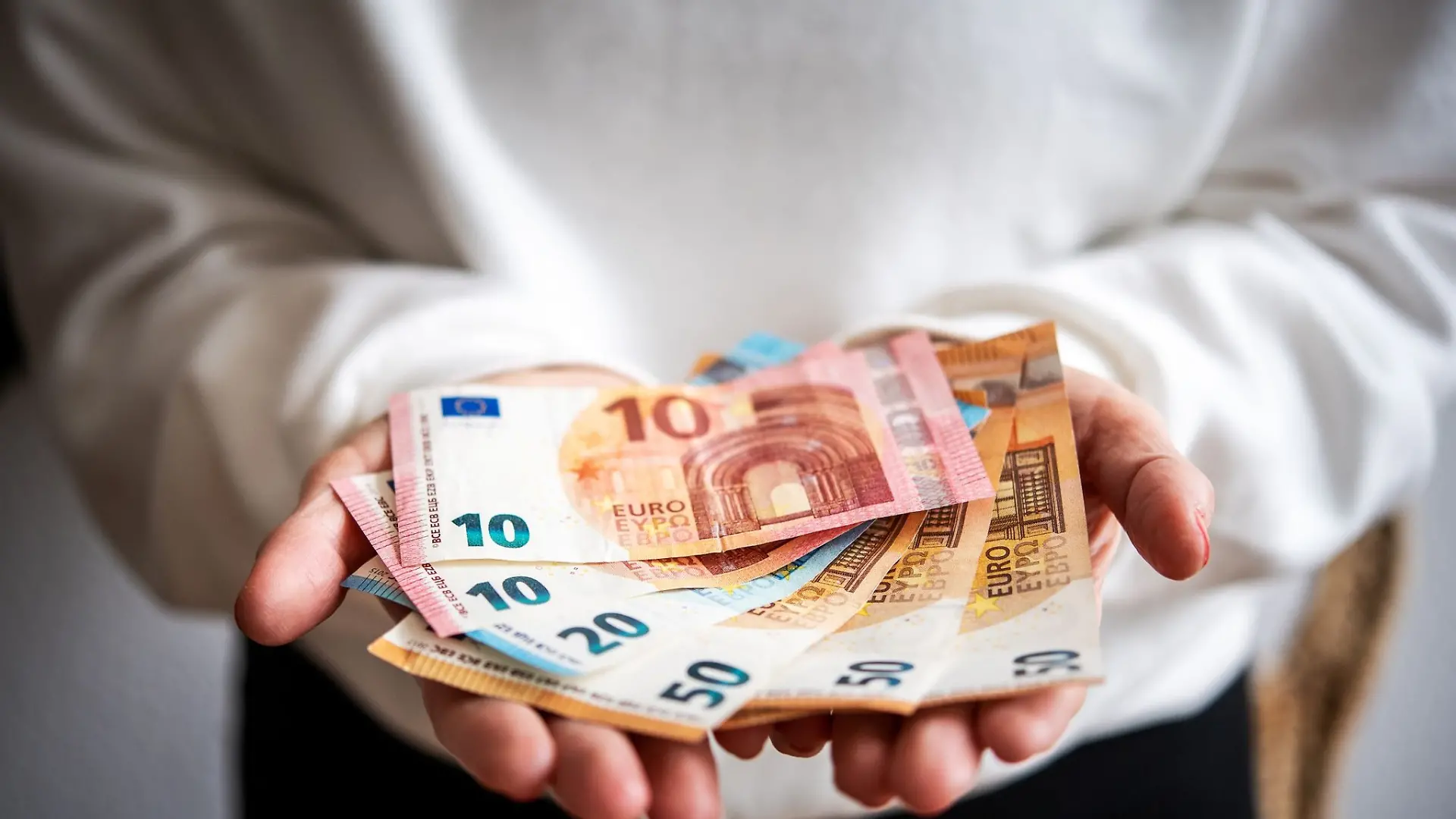 Sie wollen auch im Alter auf nichts verzichten? Dann sollten Sparer privat vorsorgen, damit sie später keine Abstriche machen müssen.