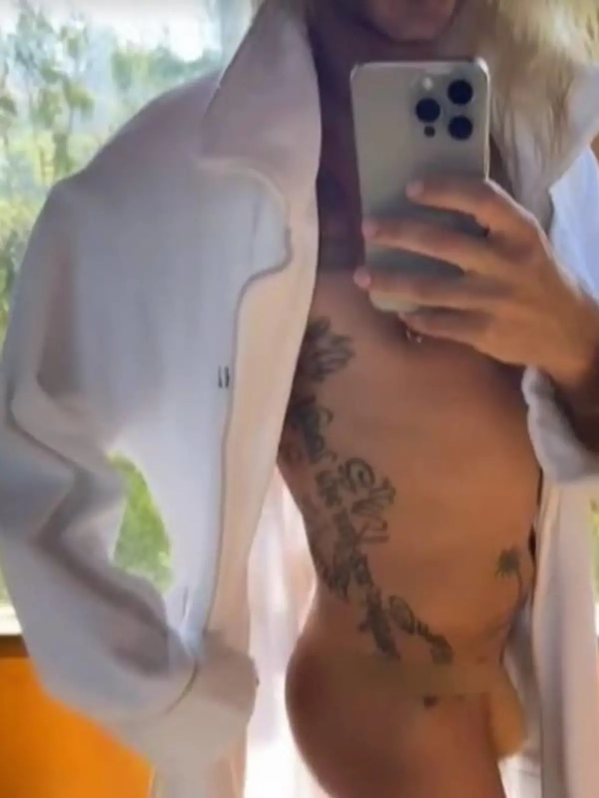 Bill Kaulitz zeigt fast ALLES