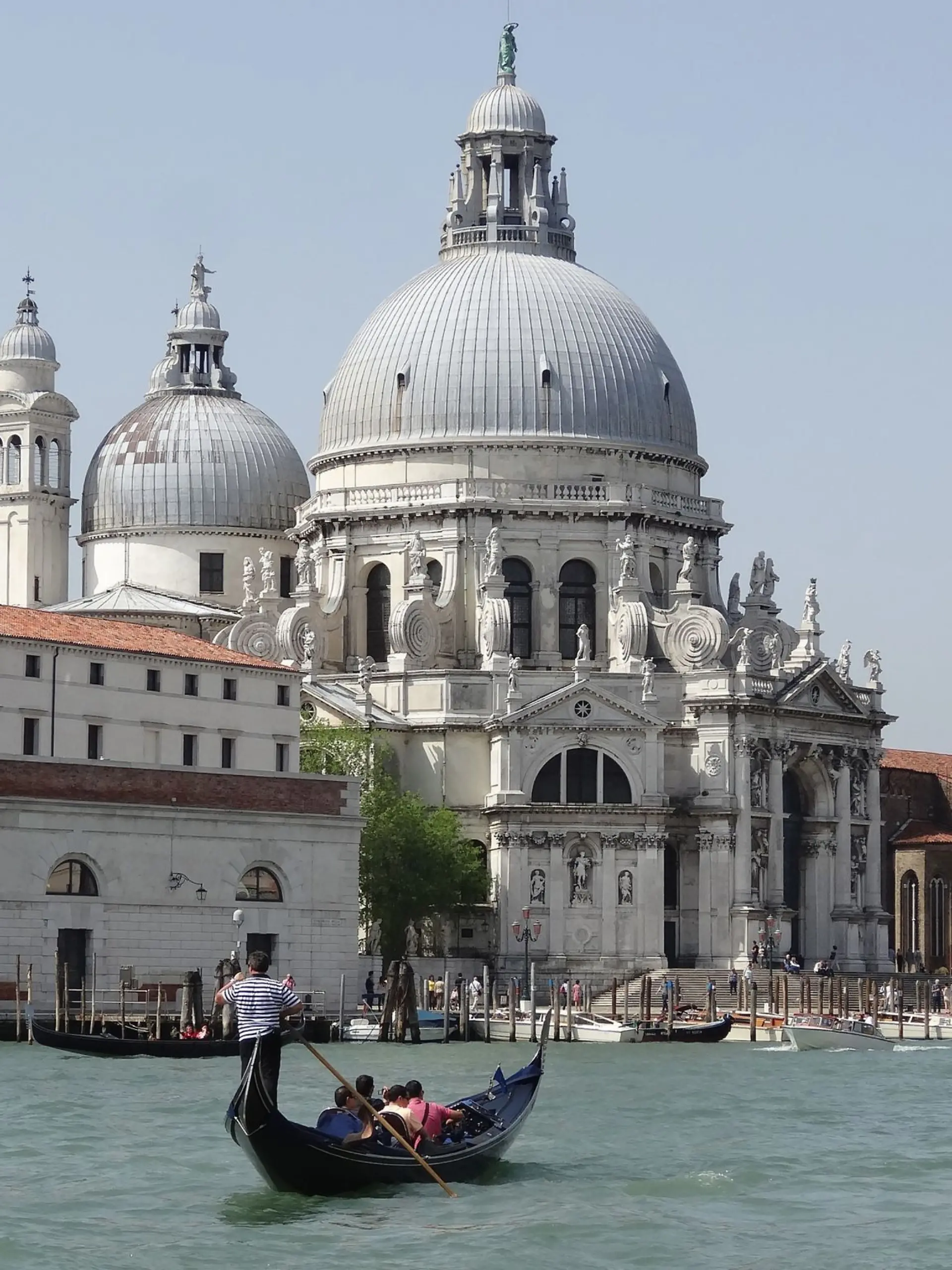 Bild zu: "Venedig sucht neue Gondolieri - und die verdienen richtig viel Kohle!"