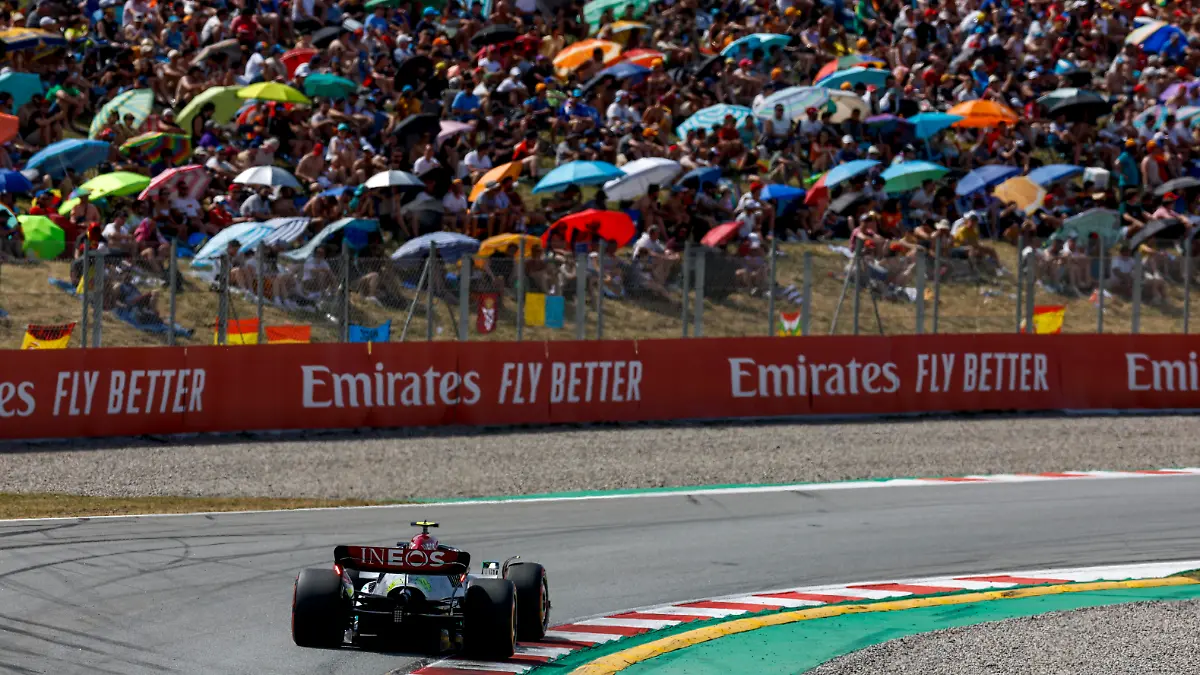 #44 Lewis Hamilton (GBR, Mercedes-AMG Petronas F1 Team), F1 Grand Prix of Spain at Circuit de Barcelona-Catalunya on May 21, 2022 in Barcelona, Spain. (Photo by HOCH ZWEI)