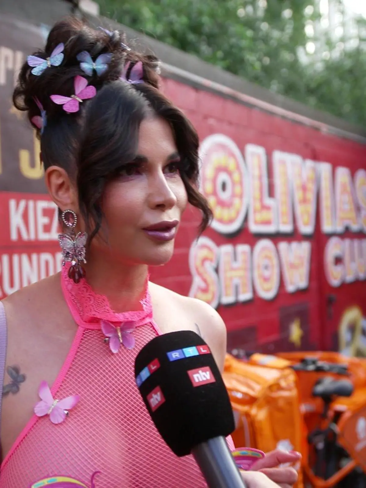 Micaela Schäfer bei der Sommerparty von Olivia Jones in Hamburg.