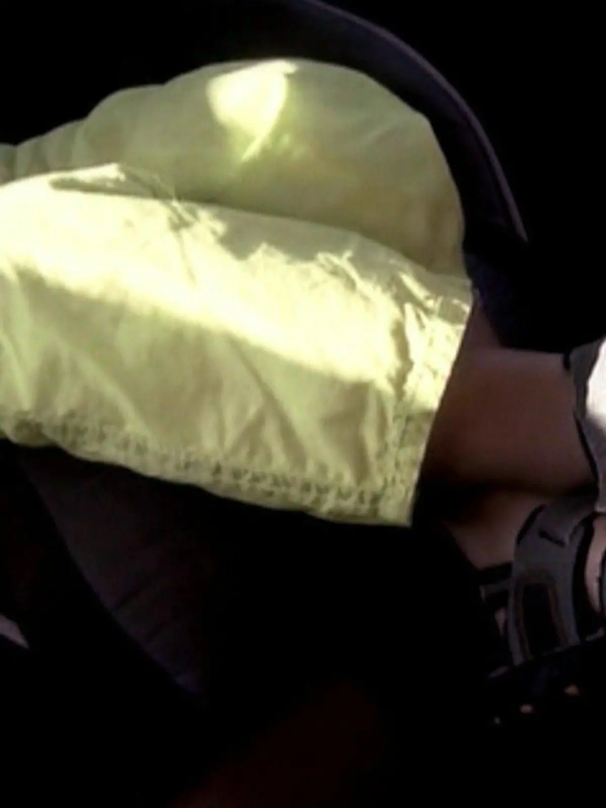 Das Baby in Frankreich stirbt im Auto. Zwar sind es nur 22 Grad an diesem Tag - doch das Auto heizt sich auf über 40 Grad auf. (Symbolbild)