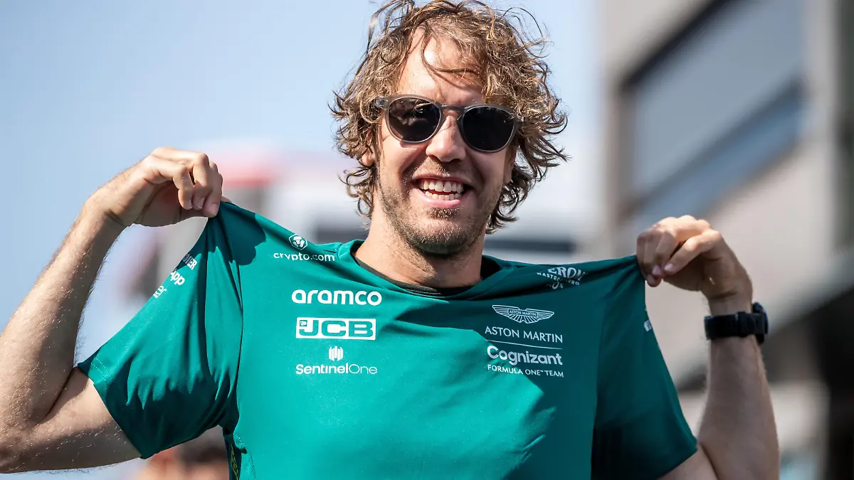 Barcelona, Spain. 20th May 2022. F1 World Championship. Grand Prix of Spain. # 5, Sebastian VETTEL, GER, Aston Martin Formula 1 team, Aston Martin AMR22 Mercedes. - fee liable image - Photo Credit: © Cristiano BARNI / ATPimages