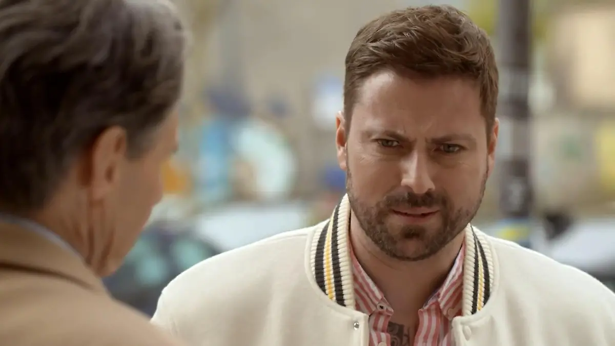 GZSZ-Folge 8037 vom 3. Juni 2024 auf RTL+: John macht sich Gedanken, ob er der Vater ist