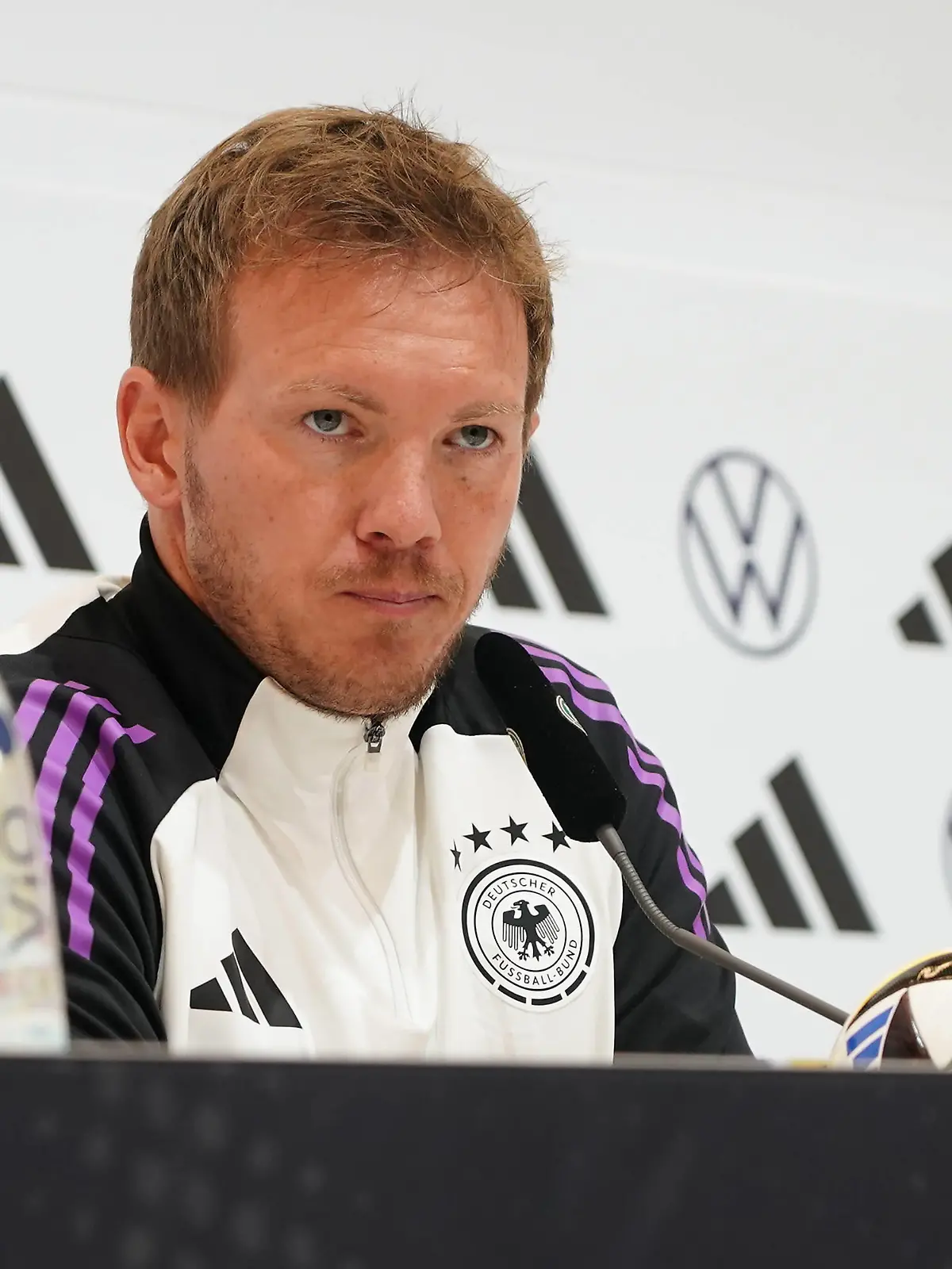 Bundestrainer Julian Nagelsmann Deutschland Germany bei der Pressekonferenz - Herzo Base 02.06.2024: Pressekonferenz Deutschland, Home Ground. World of Adidas, Herzogenaurach *** National coach Julian Nagelsmann Germany Germany at the press conference Herzo Base 02 06 2024 Press conference Germany, Home Ground World of Adidas, Herzogenaurach