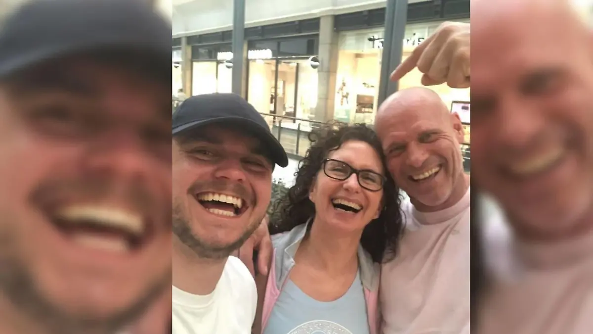 Nico, Alexandra und Thorsten - Familie Legat endlich wieder vereint.