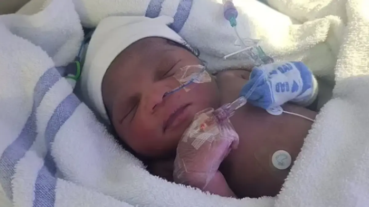 Baby Roman ist eines von drei Säuglingen, dass im Londoner Park gefunden wurde.