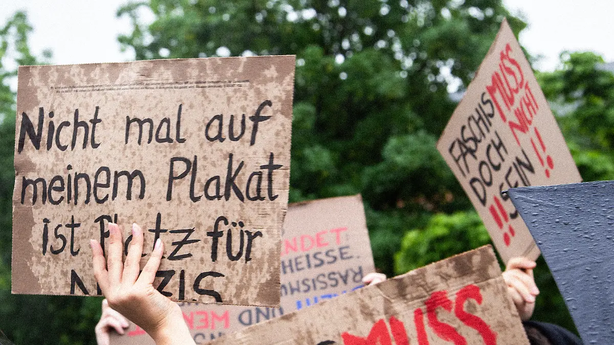 Insgesamt gibt es sieben verschiedene Demo-Sprüche.