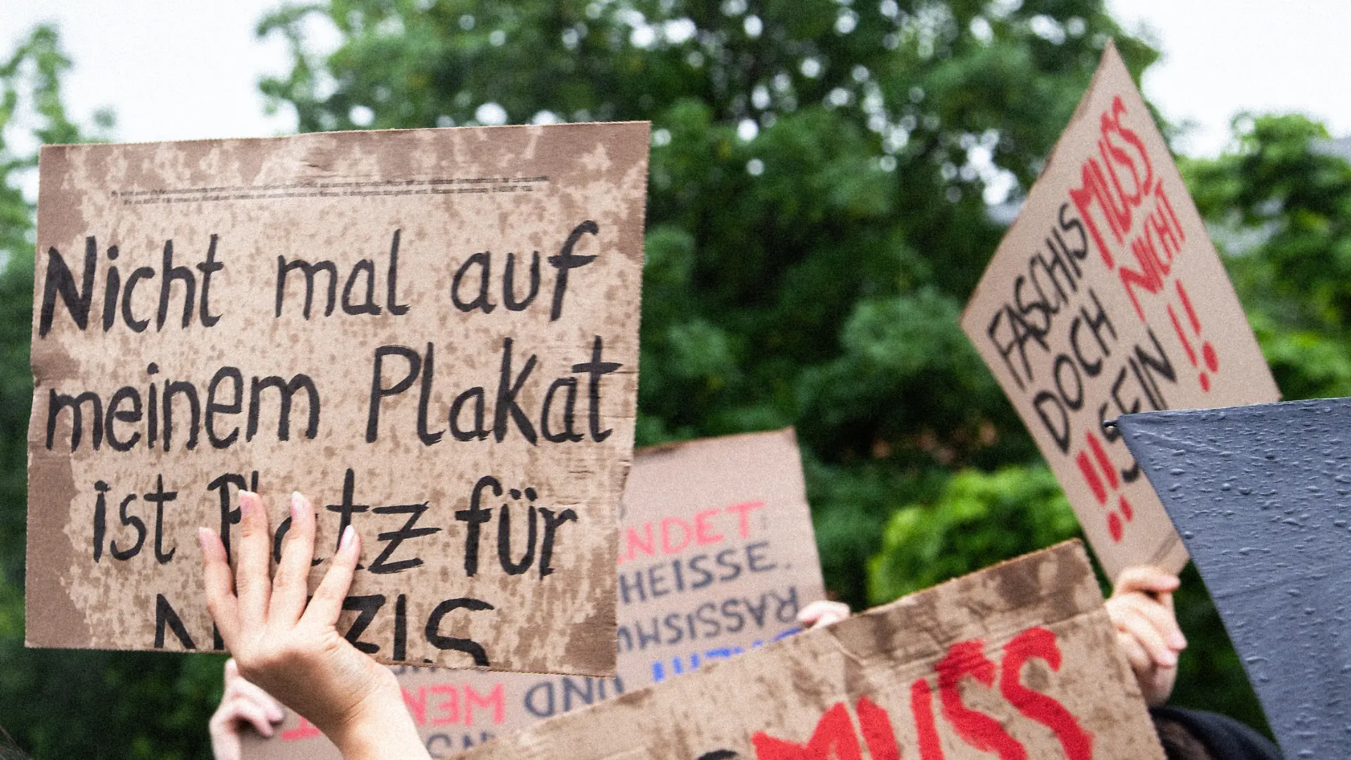 Insgesamt gibt es sieben verschiedene Demo-Sprüche.