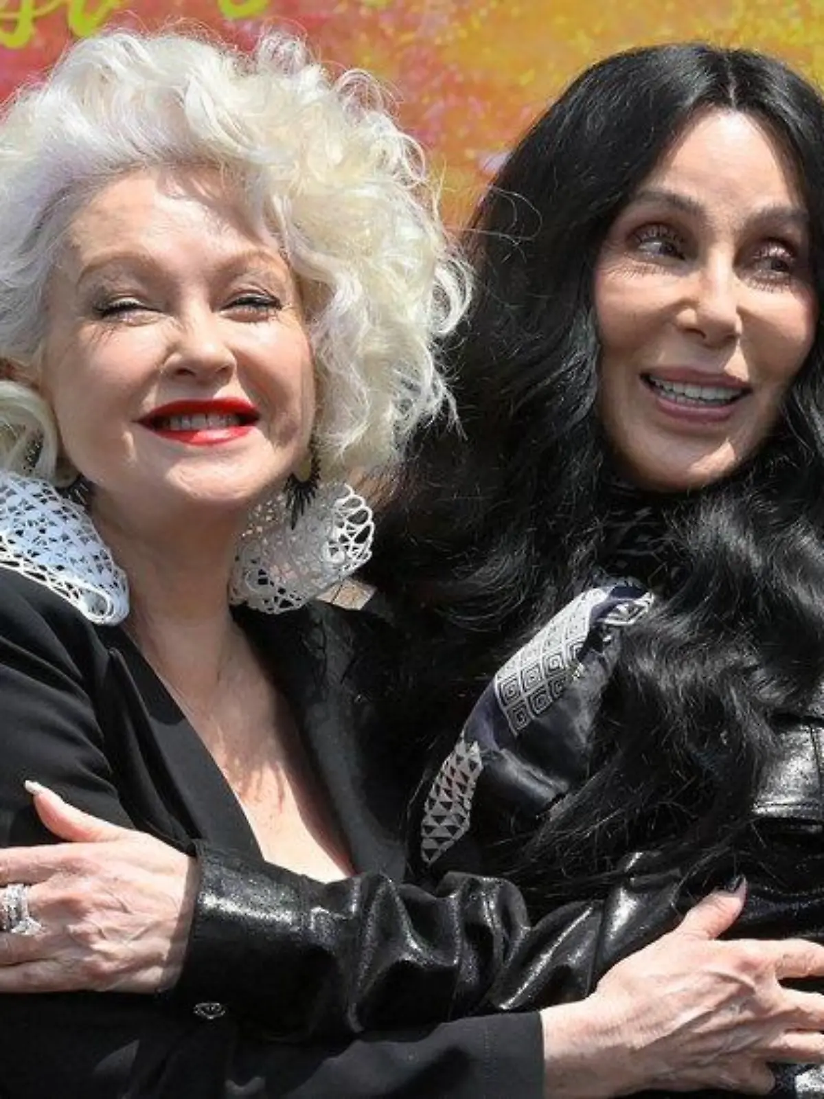 Cyndi Lauper in Hollywood verewigt: Cher und Bebe Rexha feiern