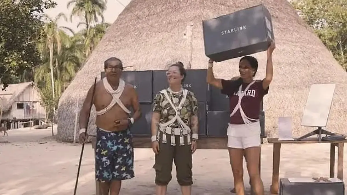 Der Tag, der alles verändert: Elon Musks Internetsatellit Starlink bringt dem Marubo-Stamm im Herzen des Amazonas-Regenwalds das Internet.